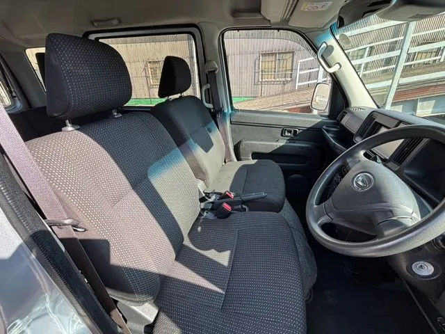 ハイゼットカーゴ（ダイハツ）の車両写真