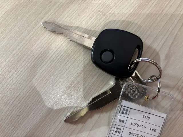 スズキ　エブリイバン　４ＷＤ