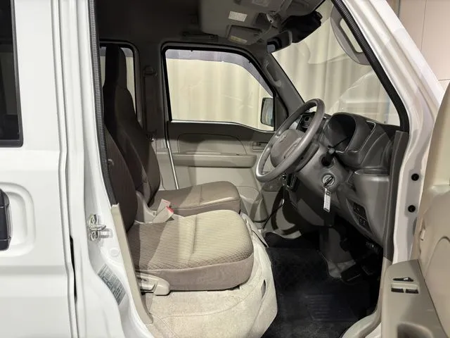 スズキ　エブリイバン　４ＷＤ