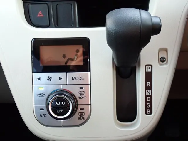 ダイハツ　ムーヴ