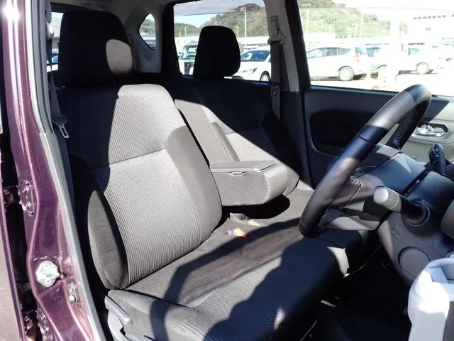 ダイハツ　ムーヴ