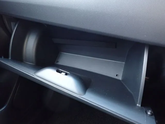 シャトル　ハイブリッド（ホンダ）の車両写真