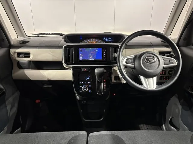 ムーヴ　キャンバス　４ＷＤ（ダイハツ）の車両写真