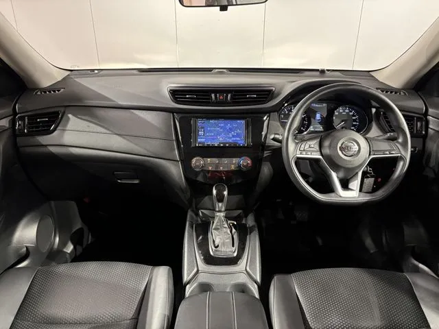 エクストレイル 4WD(ニッサン)の車両写真