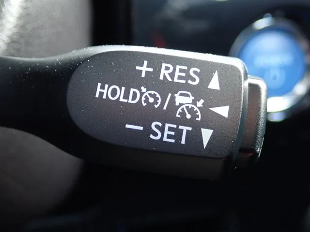 プリウス(トヨタ)の車両写真