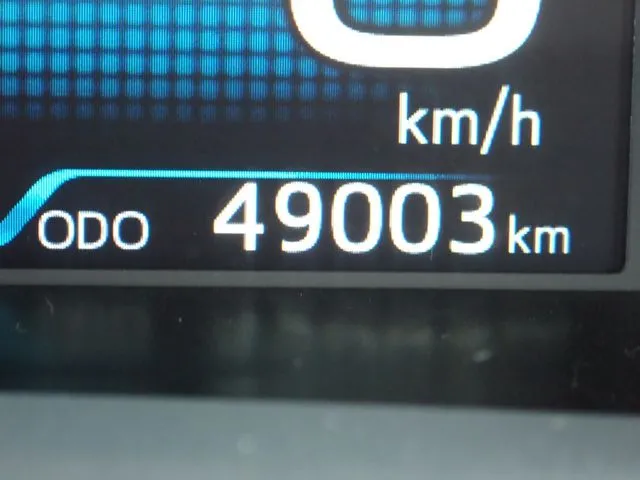 プリウス(トヨタ)の車両写真