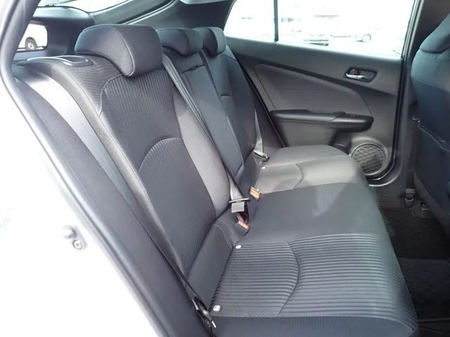 プリウス(トヨタ)の車両写真