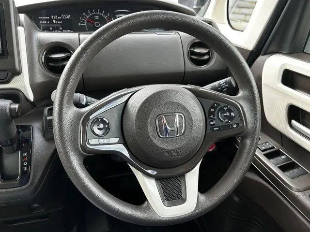 Ｎ　ＢＯＸ（ホンダ）の車両写真