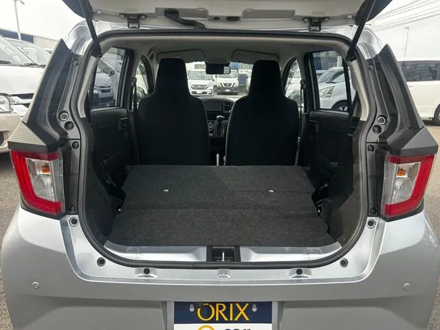 ミラ　イース（ダイハツ）の車両写真