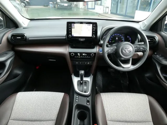 ヤリスクロス　ハイブリッド（トヨタ）の車両写真