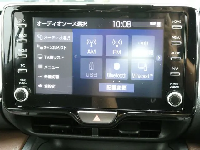 ヤリスクロス　ハイブリッド（トヨタ）の車両写真