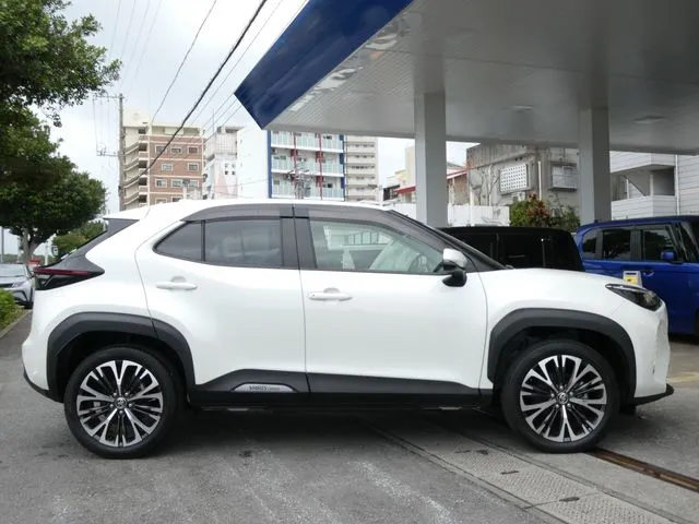 ヤリスクロス　ハイブリッド（トヨタ）の車両写真