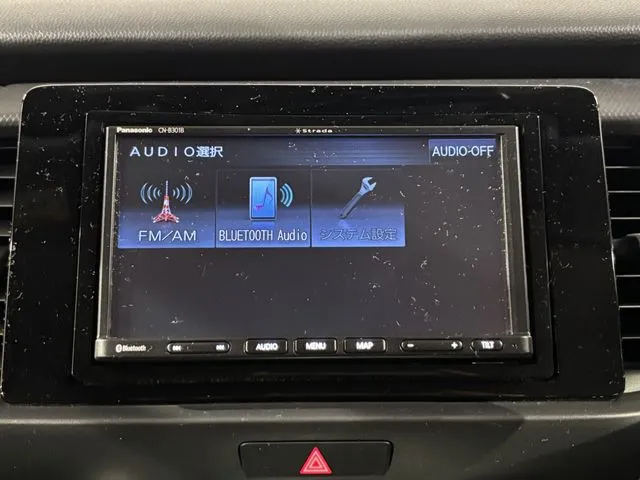 ホンダ　フィット　ｅ：ＨＥＶ　４ＷＤ