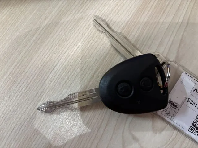 ダイハツ　ハイゼットカーゴ　４ＷＤ