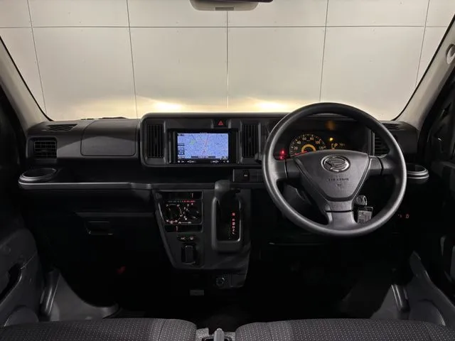 ダイハツ　ハイゼットカーゴ　４ＷＤ