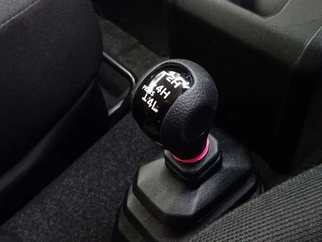 ジムニー　４ＷＤ（スズキ）の車両写真