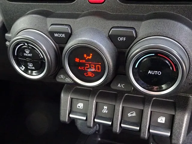 ジムニー　４ＷＤ（スズキ）の車両写真