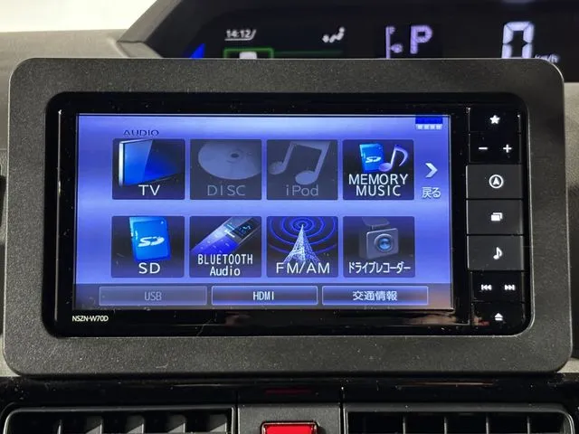 タント カスタム(ダイハツ)の車両写真