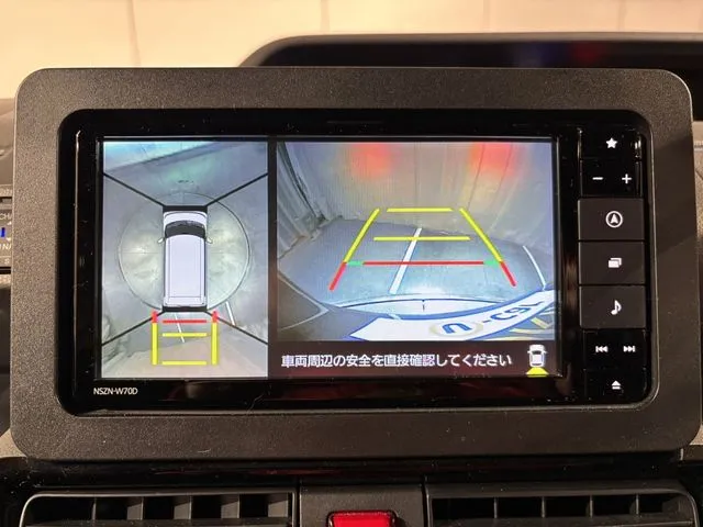 タント カスタム(ダイハツ)の車両写真