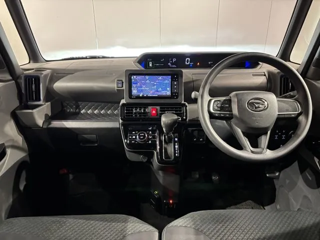 タント カスタム(ダイハツ)の車両写真