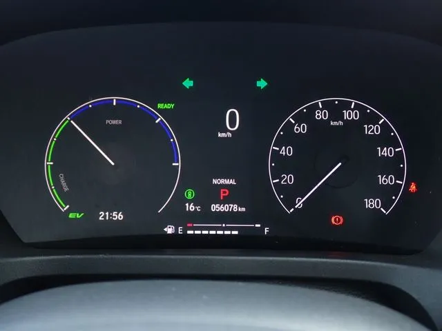 ヴェゼル　ｅ：ＨＥＶ（ホンダ）の車両写真