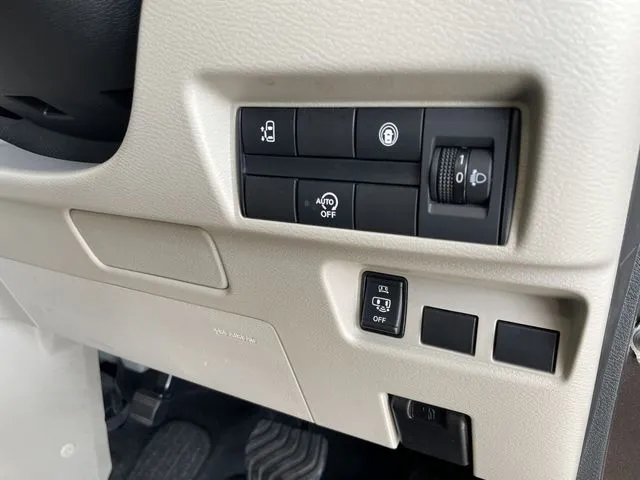 ルークス（ニッサン）の車両写真