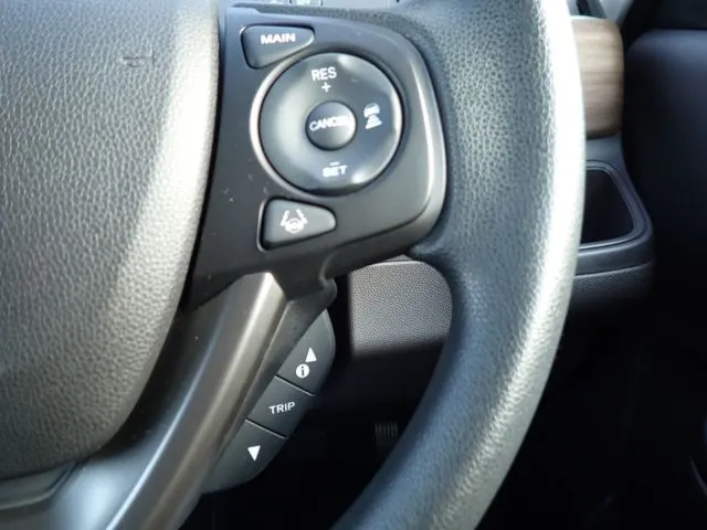 フリードプラス　ハイブリッド（ホンダ）の車両写真