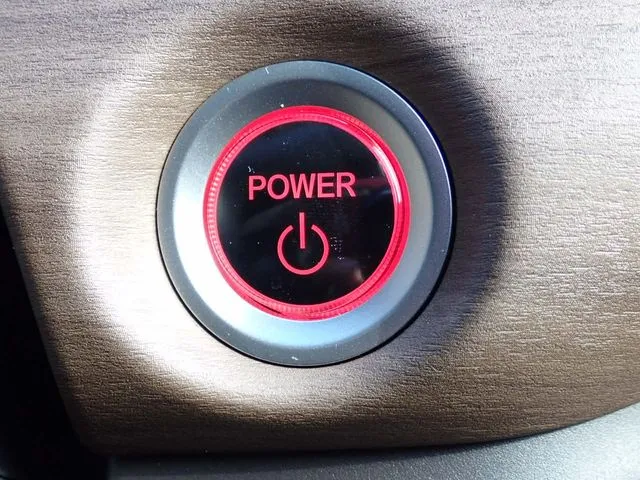 フリードプラス　ハイブリッド（ホンダ）の車両写真