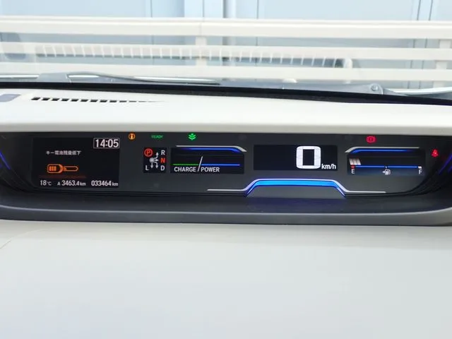 フリードプラス　ハイブリッド（ホンダ）の車両写真