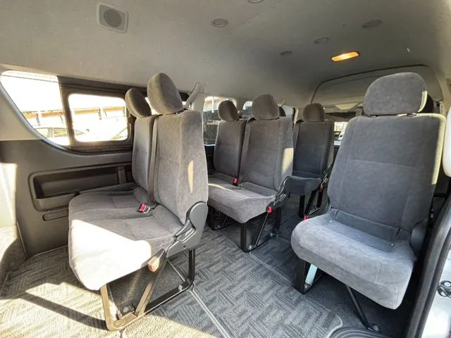 ハイエースワゴン（トヨタ）の車両写真