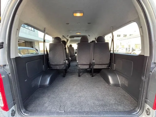 ハイエースワゴン（トヨタ）の車両写真
