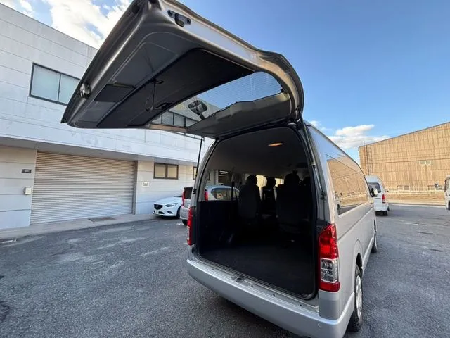 ハイエースワゴン（トヨタ）の車両写真