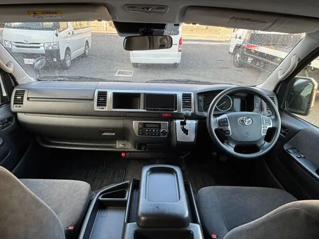 ハイエースワゴン（トヨタ）の車両写真