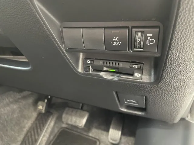 アクア（トヨタ）の車両写真