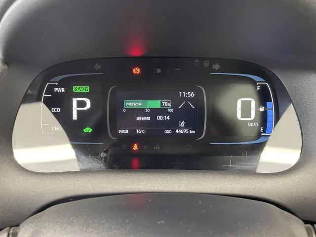 アクア（トヨタ）の車両写真