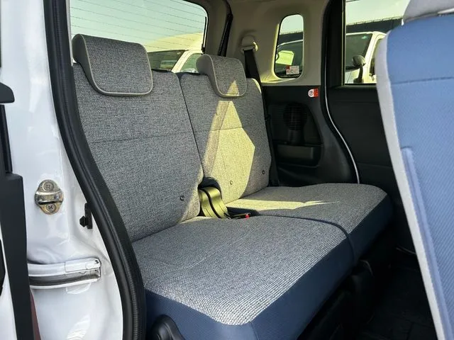 ムーヴ　キャンバス（ダイハツ）の車両写真