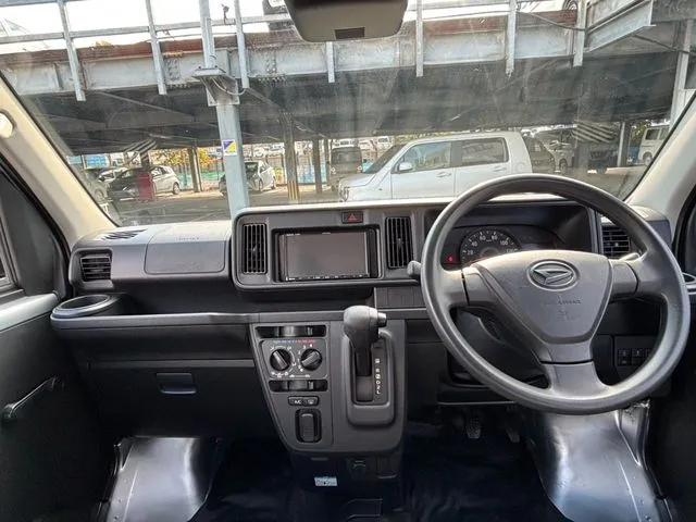 ダイハツ　ハイゼットカーゴ