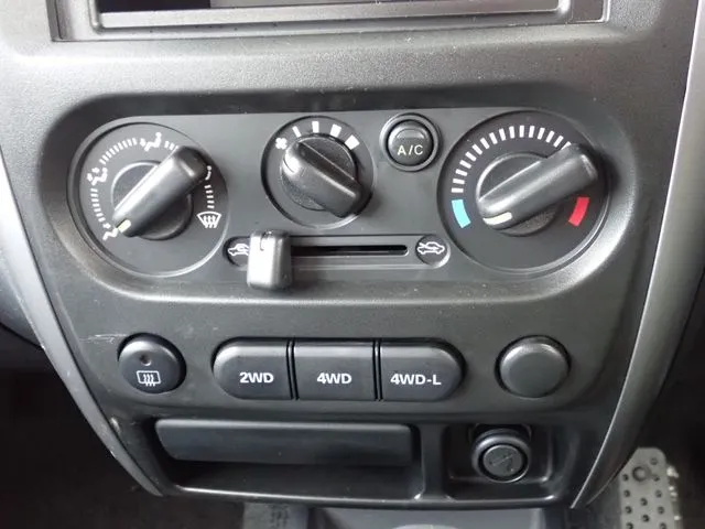 ジムニー　４ＷＤ（スズキ）の車両写真