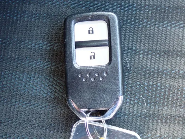 シャトル ハイブリッド(ホンダ)の車両写真