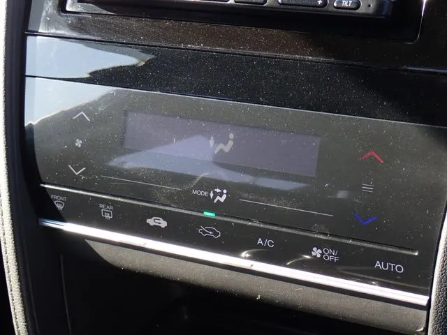 シャトル ハイブリッド(ホンダ)の車両写真