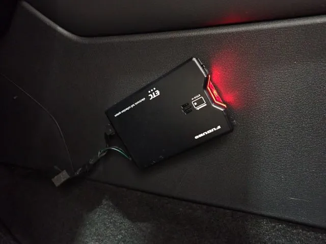 マツダ　ＭＡＺＤＡ３　ファストバック