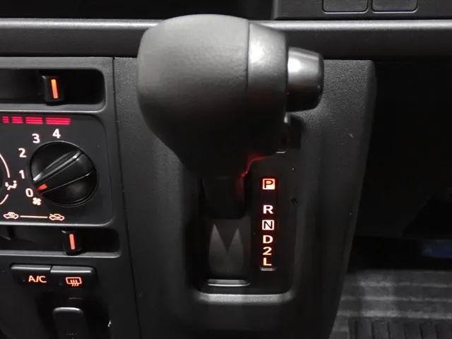 ダイハツ ハイゼットカーゴ