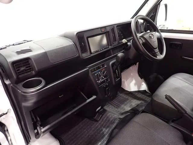 ダイハツ ハイゼットカーゴ