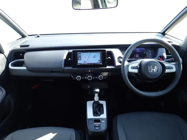 フィット e:HEV(ホンダ)の車両写真