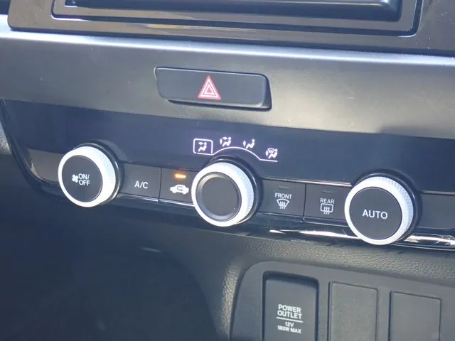 フィット e:HEV(ホンダ)の車両写真