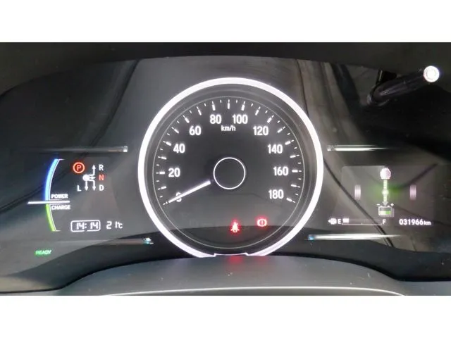 シャトル　ハイブリッド（ホンダ）の車両写真