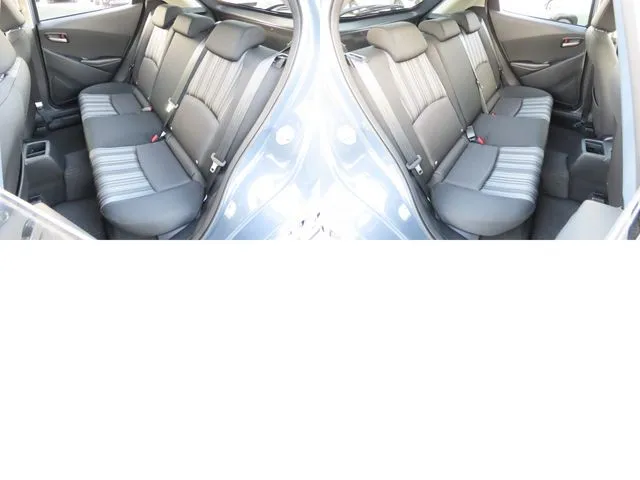 ＭＡＺＤＡ２（マツダ）の車両写真