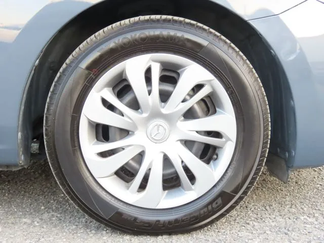 ＭＡＺＤＡ２（マツダ）の車両写真