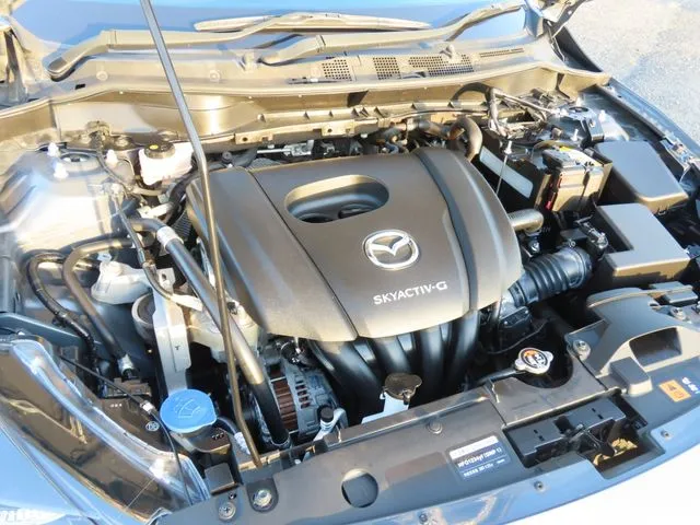 ＭＡＺＤＡ２（マツダ）の車両写真