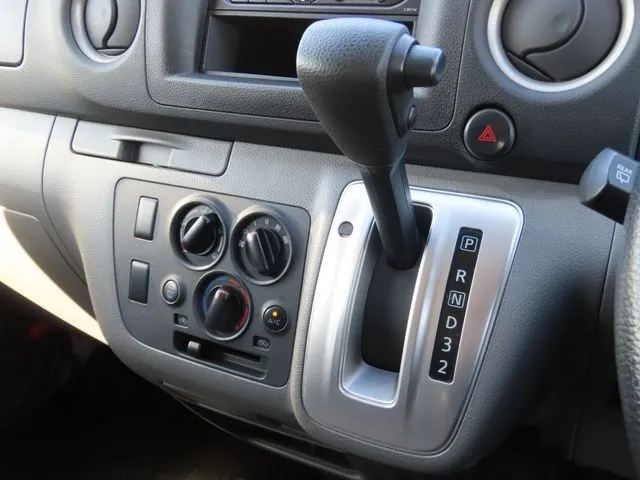 ＮＶ３５０キャラバン　１．２５ｔ（ニッサン）の車両写真